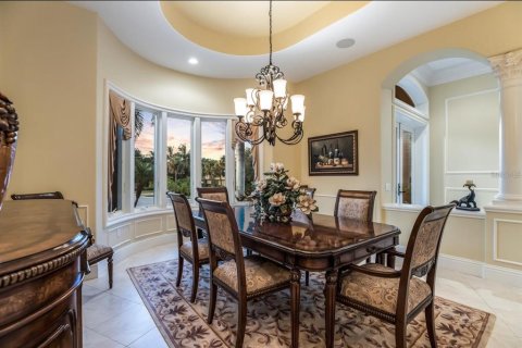 House in Sarasota, Florida 4 bedrooms, 368.17 sq.m. № 1580196 - photo 5