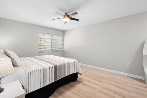 Condo in Sarasota, Florida, 2 bedrooms № 2111394 - photo 14