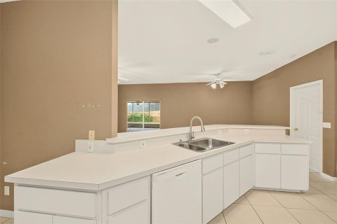 Casa en venta en Auburndale, Florida, 3 dormitorios, 168.71 m2 № 2410036 - foto 12