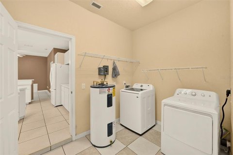Casa en venta en Auburndale, Florida, 3 dormitorios, 168.71 m2 № 2410036 - foto 30