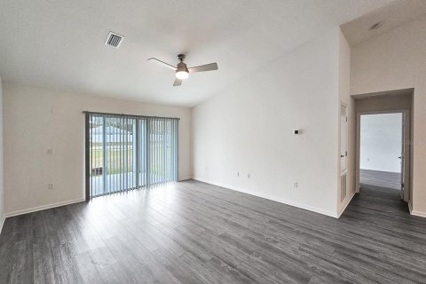 House in Palm Coast, Florida 3 bedrooms, 139.35 sq.m. № 1734521 - photo 30