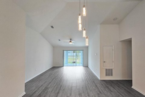 House in Palm Coast, Florida 3 bedrooms, 139.35 sq.m. № 1734521 - photo 28