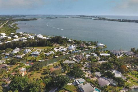 House in Placida, Florida 3 bedrooms, 168.8 sq.m. № 1139840 - photo 3