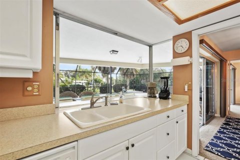 House in Placida, Florida 3 bedrooms, 168.8 sq.m. № 1139840 - photo 13