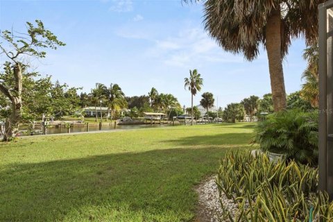 House in Placida, Florida 3 bedrooms, 168.8 sq.m. № 1139840 - photo 30