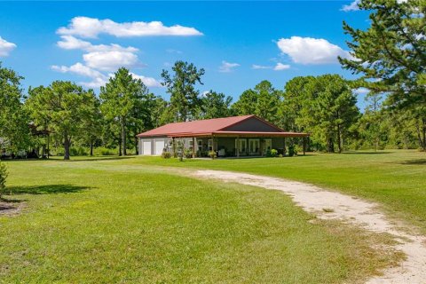 House in Fort MC Coy, Florida 3 bedrooms, 209.59 sq.m. № 1905896 - photo 3