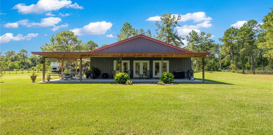 House in Fort MC Coy, Florida 3 bedrooms, 209.59 sq.m. № 1905896