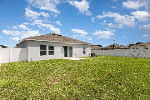 House in Lake Wales, Florida 3 bedrooms, 144.46 sq.m. № 1918070 - photo 6