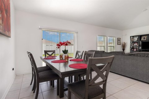 House in Lake Wales, Florida 3 bedrooms, 144.46 sq.m. № 1918070 - photo 15