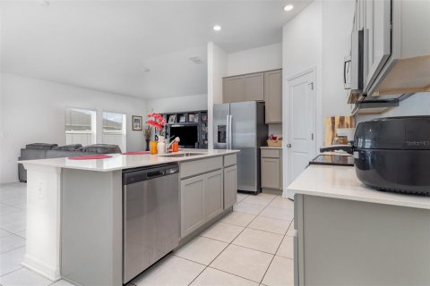 House in Lake Wales, Florida 3 bedrooms, 144.46 sq.m. № 1918070 - photo 12