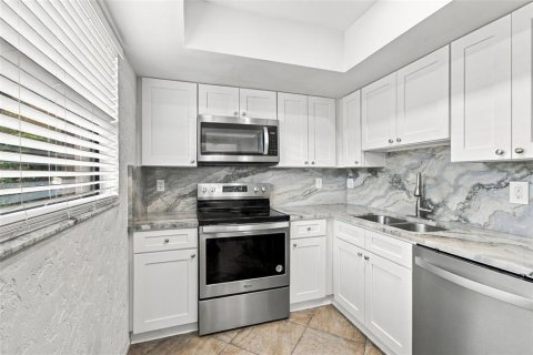 Copropriété à louer à Clearwater, Floride: 1 chambre, 57.97 m2 № 2385569 - photo 8