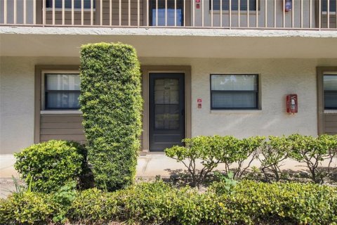 Condo à Clearwater, Floride, 1 chambre  № 2385569
