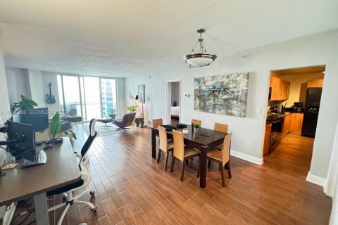 Снять в аренду кондоминиум в Холливуд, Флорида 1 спальня, 103.4м2, № 2004281 - фото 10