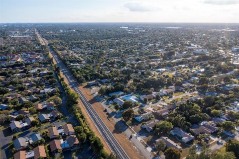 Купить коммерческую недвижимость в Бойнтон-Бич, Флорида 213.49м2, № 2026730 - фото 9