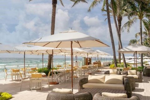 Купить коммерческую недвижимость в Бойнтон-Бич, Флорида 213.49м2, № 2026730 - фото 8