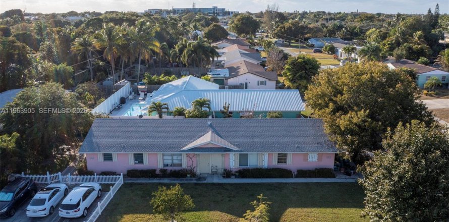 Коммерческая недвижимость в Бойнтон-Бич, Флорида 213.49м2 № 2026730