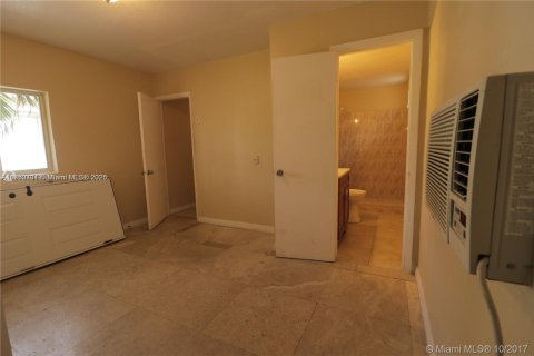 Villa ou maison à vendre à Miami, Floride: 3 chambres, 96.34 m2 № 1978546 - photo 26