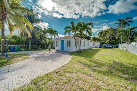 Villa ou maison à vendre à Miami, Floride: 3 chambres, 96.34 m2 № 1978546 - photo 4