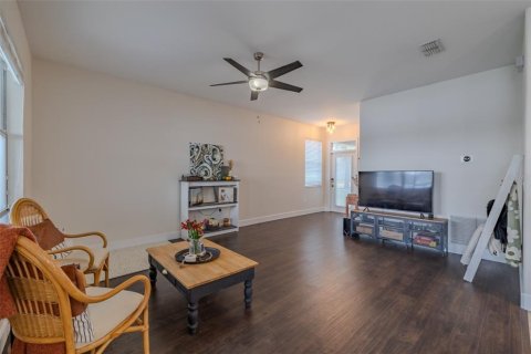 Villa ou maison à vendre à Riverview, Floride: 4 chambres, 170.94 m2 № 2352272 - photo 12