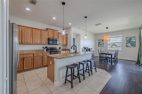 Villa ou maison à vendre à Riverview, Floride: 4 chambres, 170.94 m2 № 2352272 - photo 6