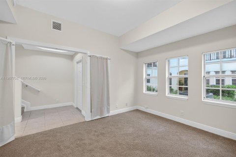 Adosado en venta en Pompano Beach, Florida, 3 dormitorios, 184.69 m2 № 2029431 - foto 11