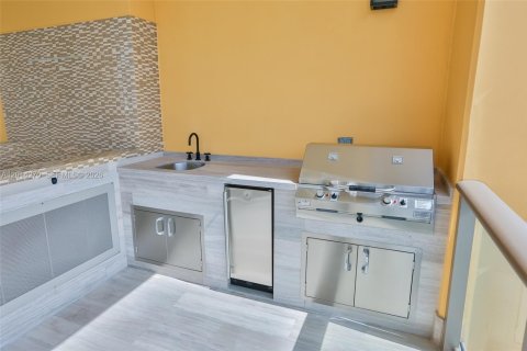 Condo in Sunny Isles Beach, Florida, 3 bedrooms № 2076383 - photo 24