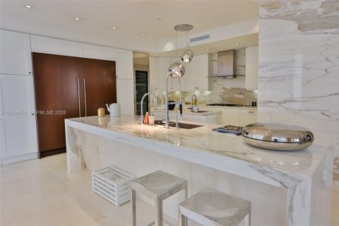 Condo in Sunny Isles Beach, Florida, 3 bedrooms № 2076383 - photo 4