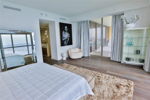 Condo in Sunny Isles Beach, Florida, 3 bedrooms № 2076383 - photo 29