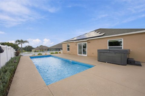 Casa en venta en Zephyrhills, Florida, 4 dormitorios, 145.3 m2 № 2383382 - foto 3