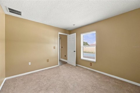Casa en venta en Zephyrhills, Florida, 4 dormitorios, 145.3 m2 № 2383382 - foto 21