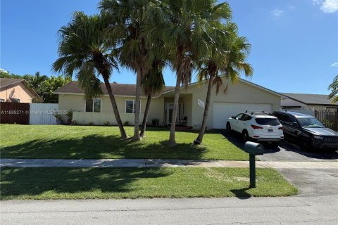 Casa en venta en Homestead, Florida, 3 dormitorios, 148.83 m2 № 1938690 - foto 4