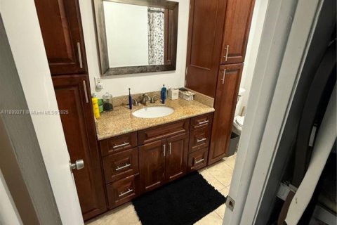 Casa en venta en Homestead, Florida, 3 dormitorios, 148.83 m2 № 1938690 - foto 23