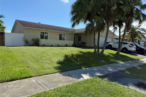 Casa en venta en Homestead, Florida, 3 dormitorios, 148.83 m2 № 1938690 - foto 2