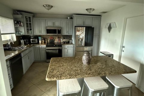 Casa en venta en Homestead, Florida, 3 dormitorios, 148.83 m2 № 1938690 - foto 11