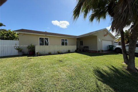 Casa en venta en Homestead, Florida, 3 dormitorios, 148.83 m2 № 1938690 - foto 5