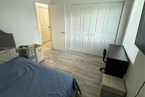 Casa en venta en Homestead, Florida, 3 dormitorios, 148.83 m2 № 1938690 - foto 16