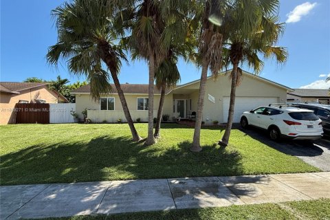 Casa en venta en Homestead, Florida, 3 dormitorios, 148.83 m2 № 1938690 - foto 1