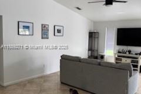 Casa en venta en Homestead, Florida, 3 dormitorios, 148.83 m2 № 1938690 - foto 27