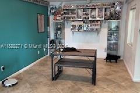 Casa en venta en Homestead, Florida, 3 dormitorios, 148.83 m2 № 1938690 - foto 24