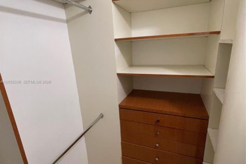 Copropriété à vendre à Miami, Floride: 3 chambres, 148.83 m2 № 2249013 - photo 21