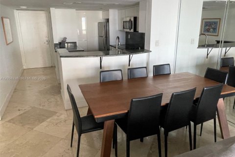 Copropriété à vendre à Miami, Floride: 3 chambres, 148.83 m2 № 2249013 - photo 4