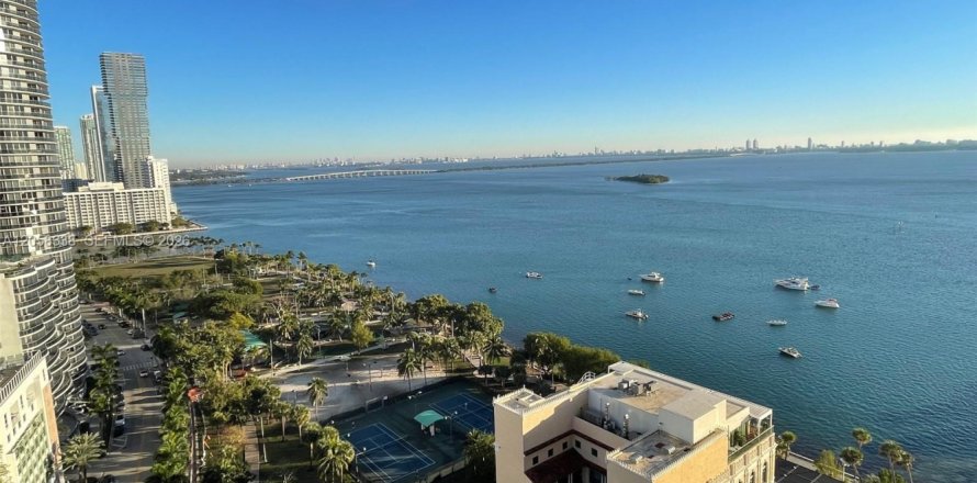 Condo à Miami, Floride, 3 chambres  № 2249013