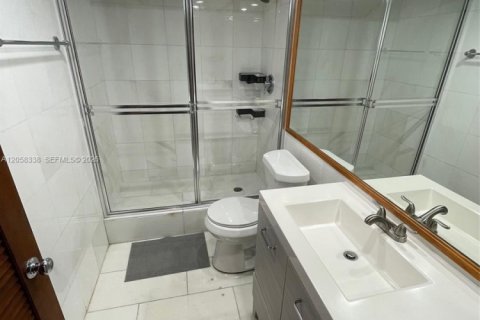 Copropriété à vendre à Miami, Floride: 3 chambres, 148.83 m2 № 2249013 - photo 19