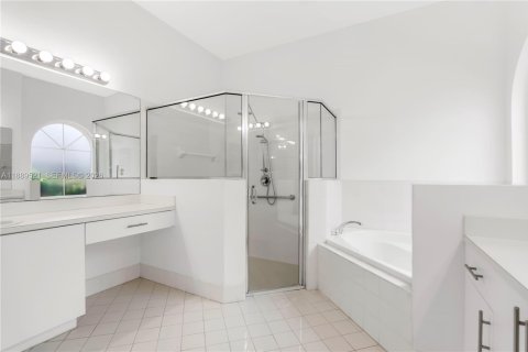 Купить виллу или дом в Хомстед, Флорида 4 спальни, 178.47м2, № 1945645 - фото 30