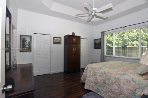 Купить виллу или дом в Хомстед, Флорида 4 спальни, 178.47м2, № 1945645 - фото 12