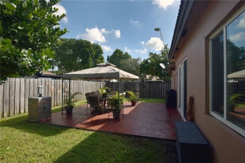 Купить виллу или дом в Хомстед, Флорида 4 спальни, 178.47м2, № 1945645 - фото 27