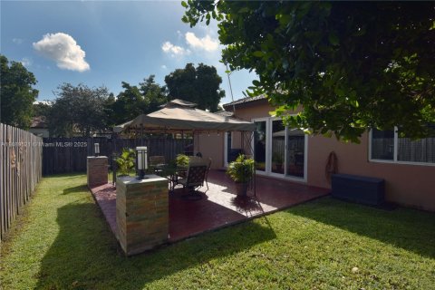 Купить виллу или дом в Хомстед, Флорида 4 спальни, 178.47м2, № 1945645 - фото 28