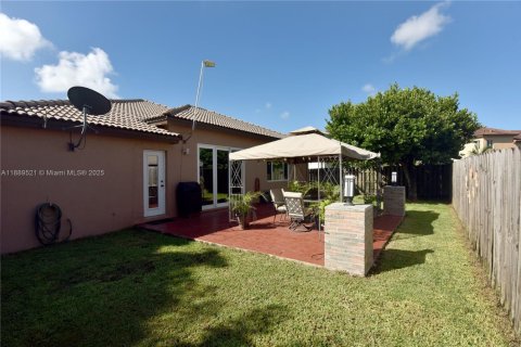 Купить виллу или дом в Хомстед, Флорида 4 спальни, 178.47м2, № 1945645 - фото 25