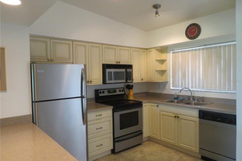 Condo in Punta Gorda, Florida, 2 bedrooms  № 1522732 - photo 14
