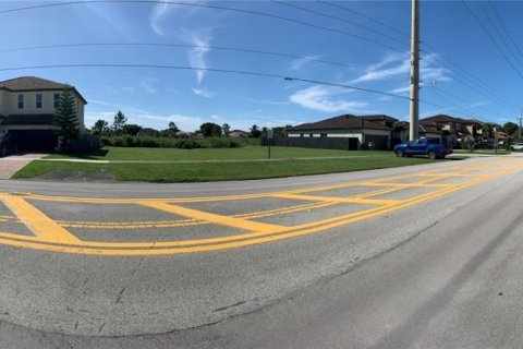 Commercial property in Homestead, Florida № 2005998 - photo 2